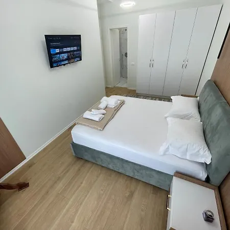 Jona Lovely 2 Bedroom 2 Bathroom Ap Free Parking * Tirana
