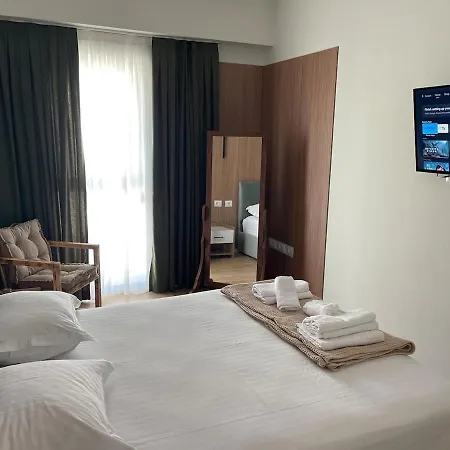 Jona Lovely 2 Bedroom 2 Bathroom Ap Free Parking Apartment Tirana