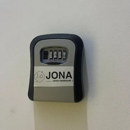 Apartment Jona Lovely 2 Bedroom 2 Bathroom Ap Free Parking