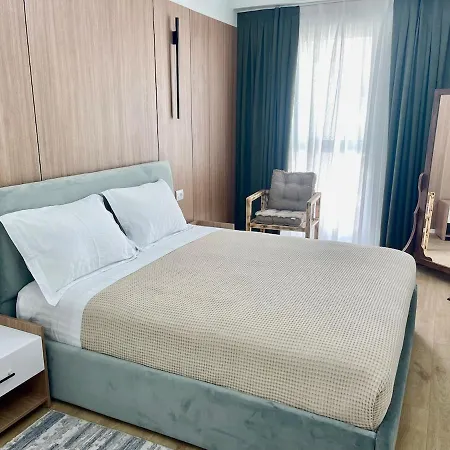 Jona Lovely 2 Bedroom 2 Bathroom Ap Free Parking Apartment *