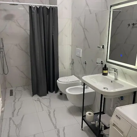 Jona Lovely 2 Bedroom 2 Bathroom Ap Free Parking *