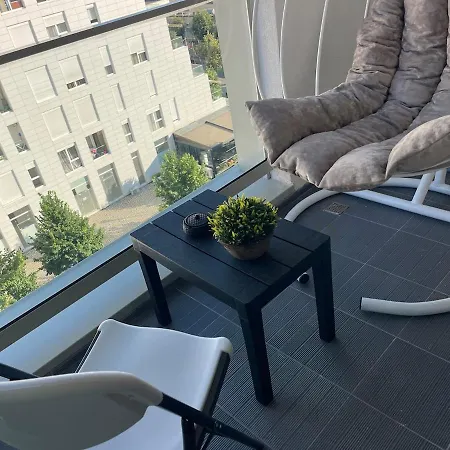 Jona Lovely 2 Bedroom 2 Bathroom Ap Free Parking * Tirana