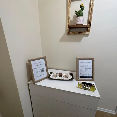 Jona Lovely 2 Bedroom 2 Bathroom Ap Free Parking